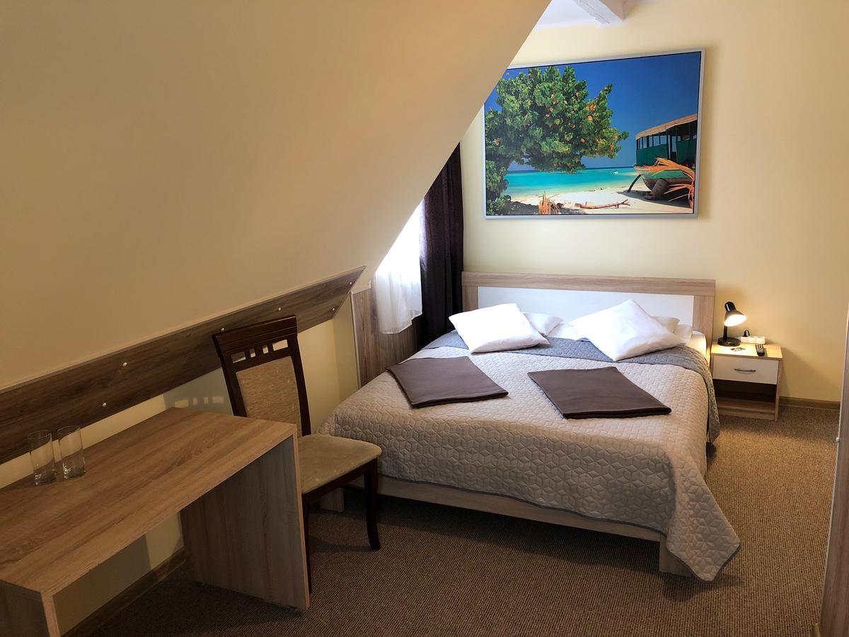 Hotel Villa Rezydent Вроцлав Экстерьер фото