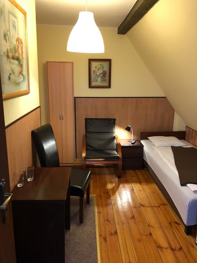 Hotel Villa Rezydent Вроцлав Экстерьер фото