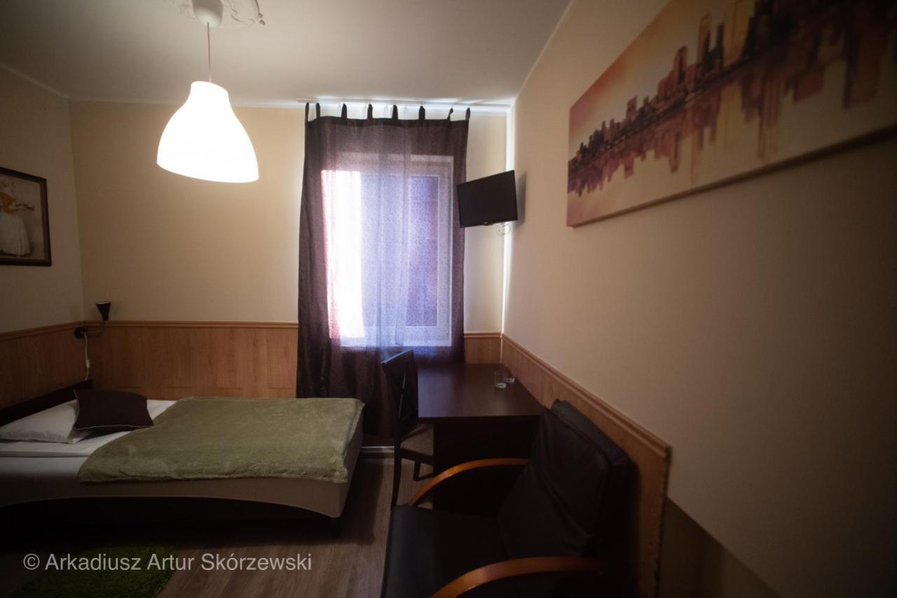Hotel Villa Rezydent Вроцлав Экстерьер фото