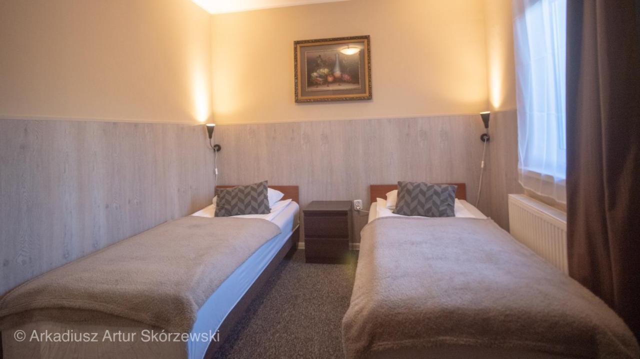 Hotel Villa Rezydent Вроцлав Экстерьер фото